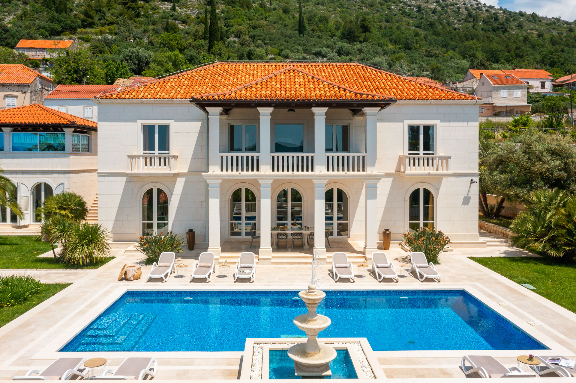 Villa mit Pool  und privatem Concierge