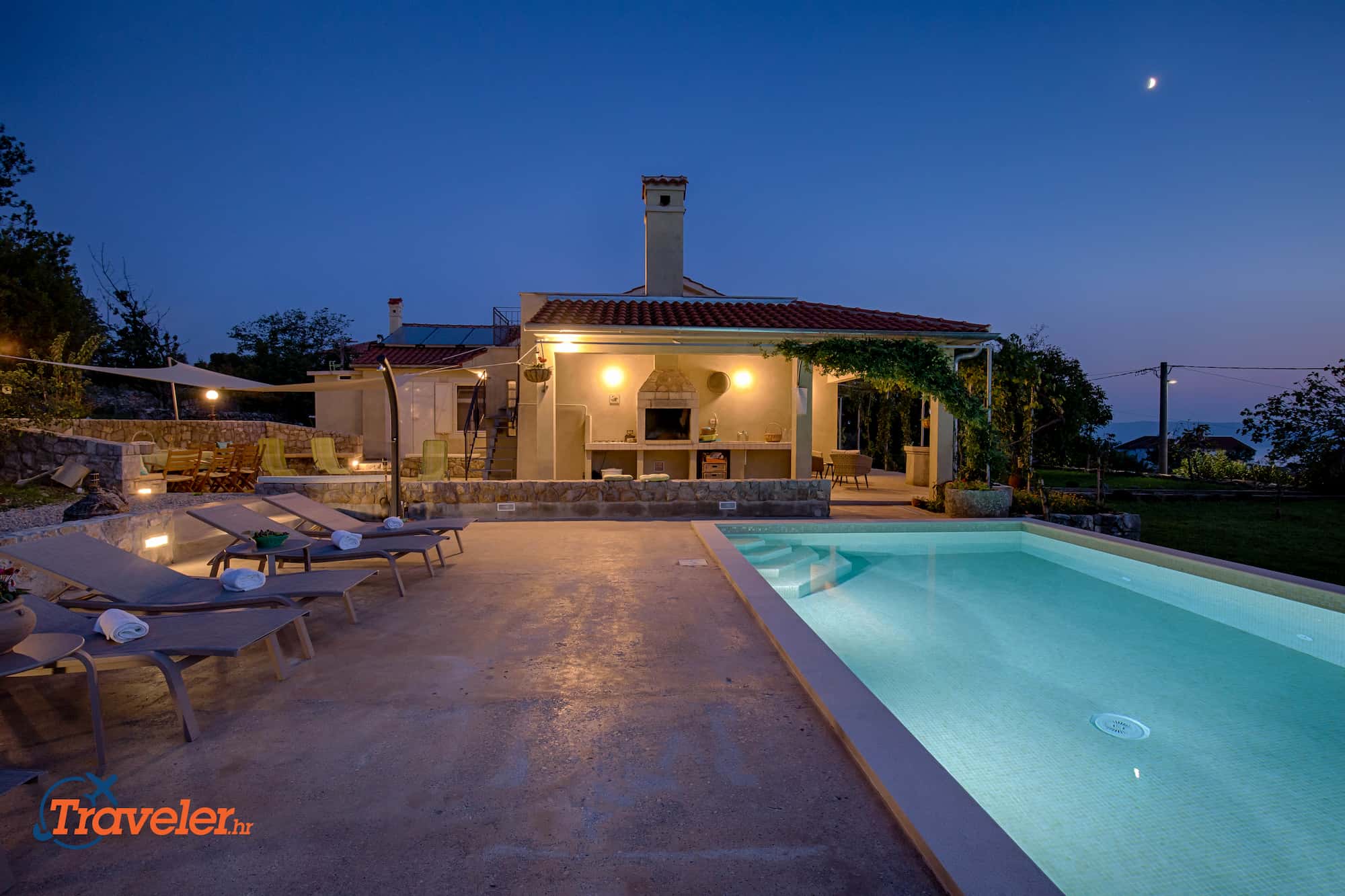 Romantic villa with pool, beautiful nature and the sea view